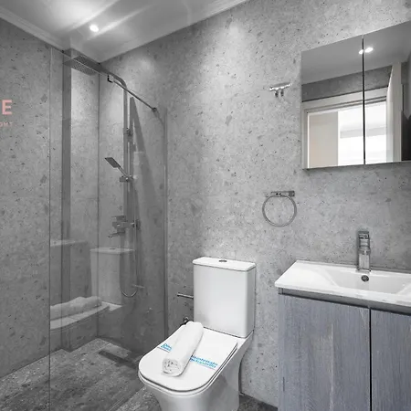 Bonsai, Nilie Hospitality Mgmt *